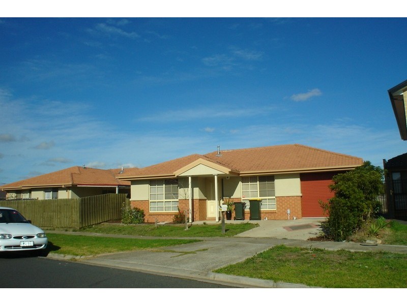 21a Clematis Drive, Taylors Lakes VIC 3038