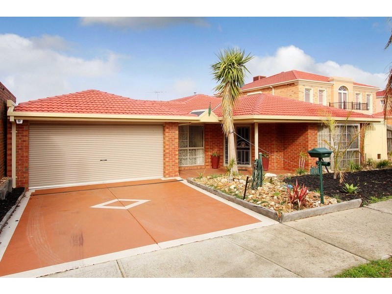 34 Tormorvey Avenue, Hillside VIC 3037