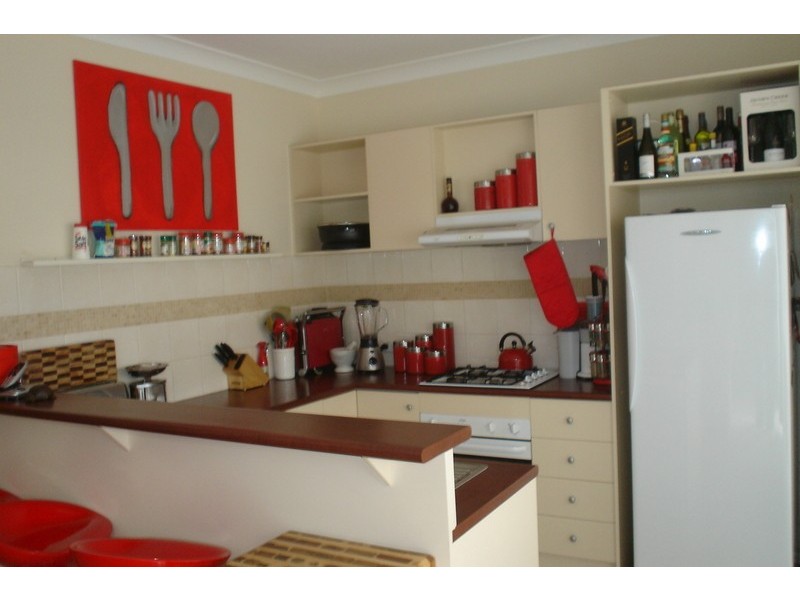 9 Dickerson Way, Caroline Springs VIC 3023