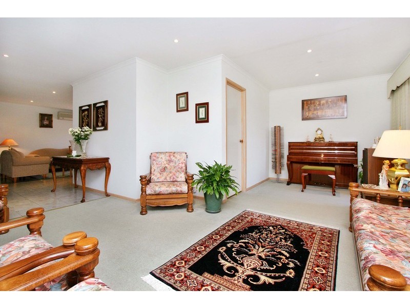 49 Spellman Avenue, Sydenham VIC 3037