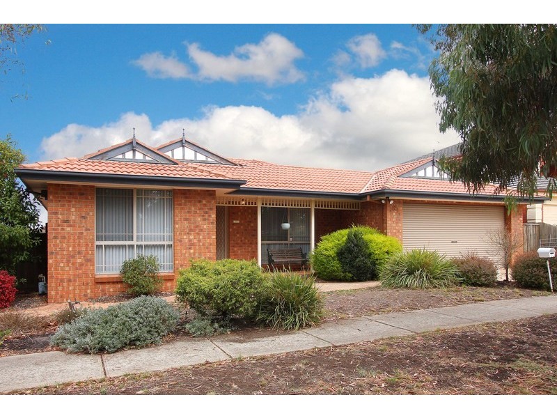 35 Banchory Avenue, Hillside VIC 3037