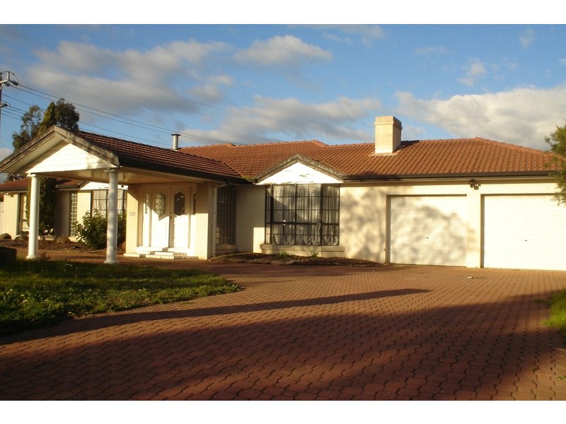 10 Albert Road, Sydenham VIC 3037