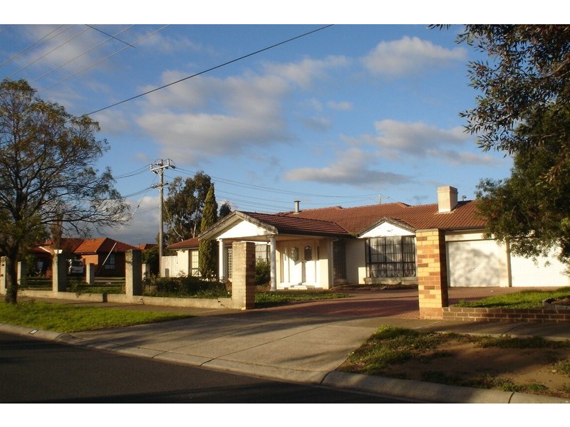 10 Albert Road, Sydenham VIC 3037