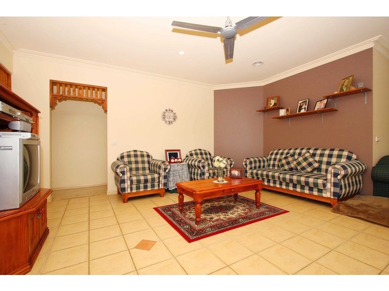 26 Rowlandson Place, Taylors Lakes VIC 3038