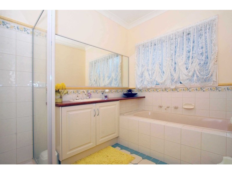 26 Rowlandson Place, Taylors Lakes VIC 3038