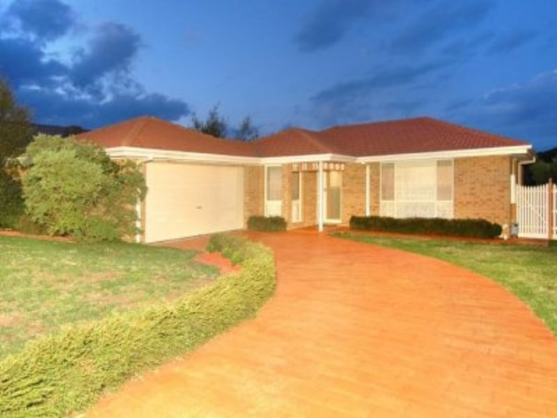 70 Lady Nelson Way, Taylors Lakes VIC 3038