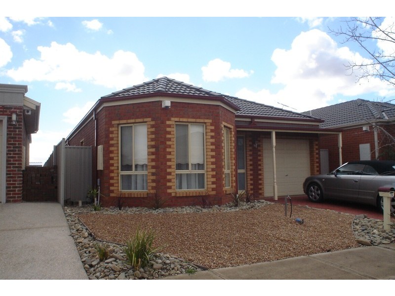 76 Claredon Street, Caroline Springs VIC 3023