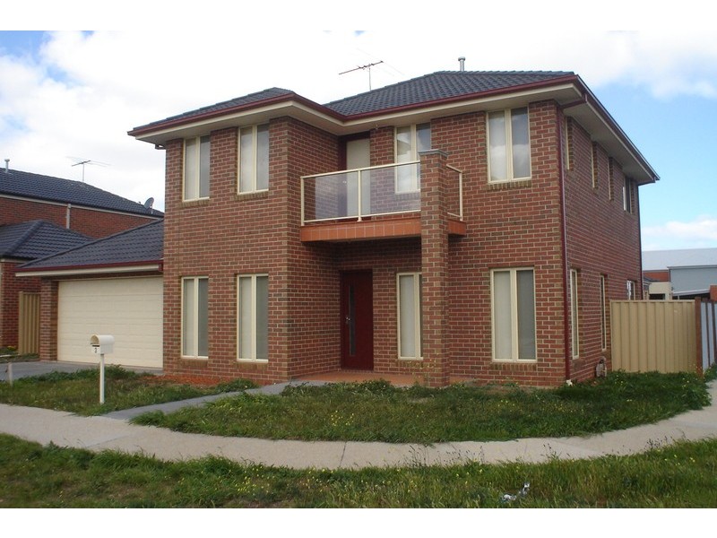 3 Alexandra Gardens, Caroline Springs VIC 3023