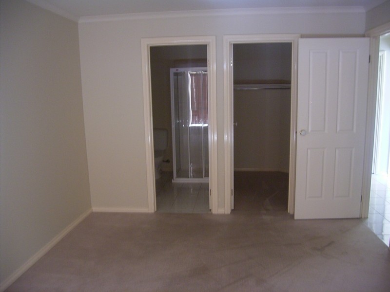 60 Chris Court, Hillside VIC 3037