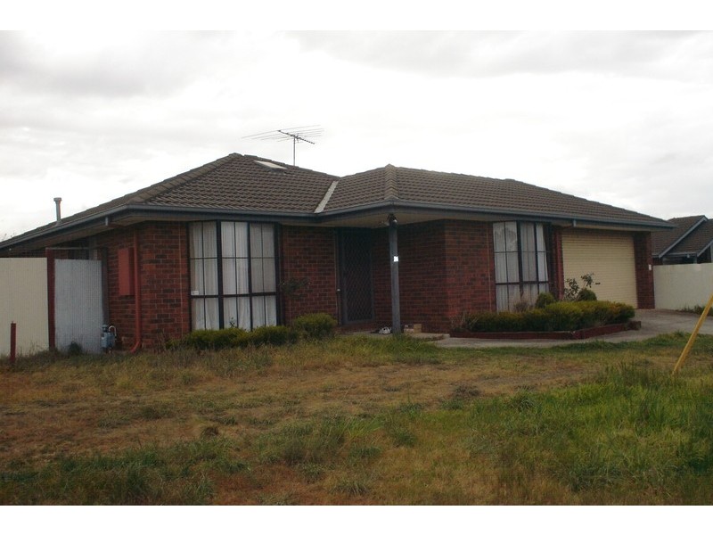 24 Hutzul Court, Delahey VIC 3037