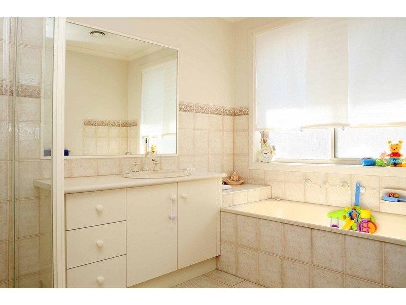 55 Panorama Drive, Hillside VIC 3037