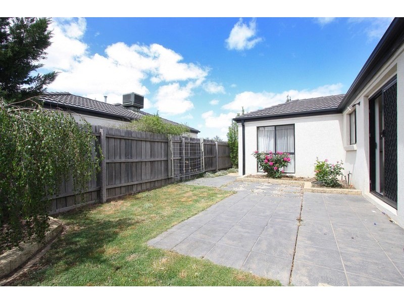 1/69 Delbridge Drive, Sydenham VIC 3037