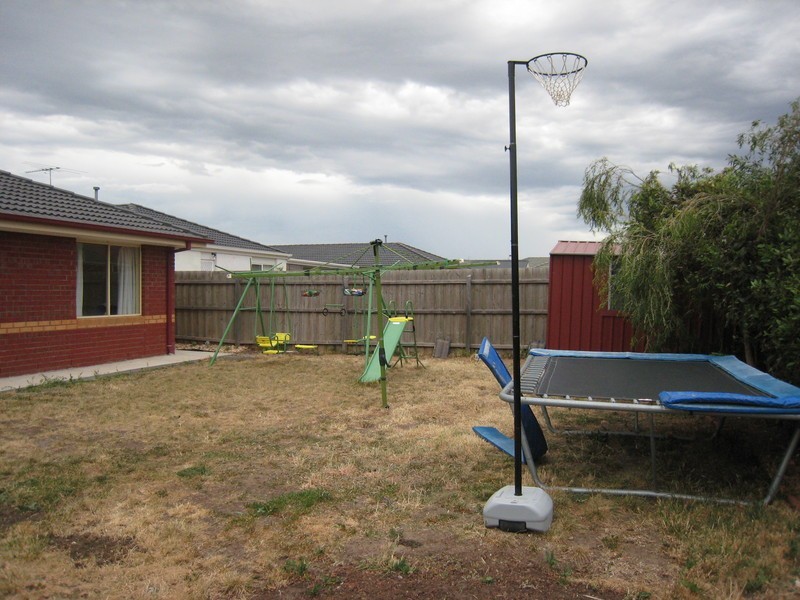 4 Champagne Way, Hillside VIC 3037