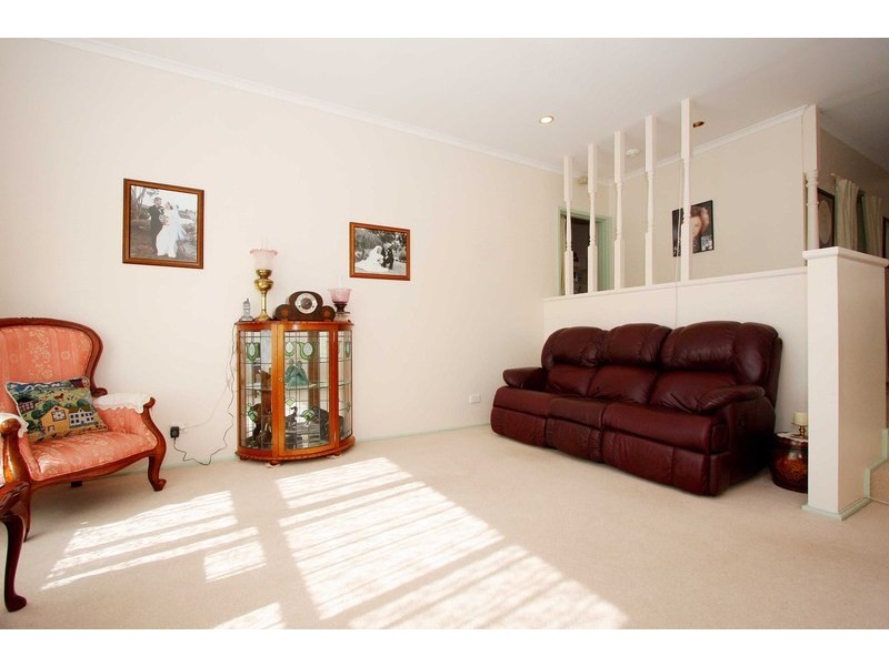 14 Angourie Crescent, Taylors Lakes VIC 3038