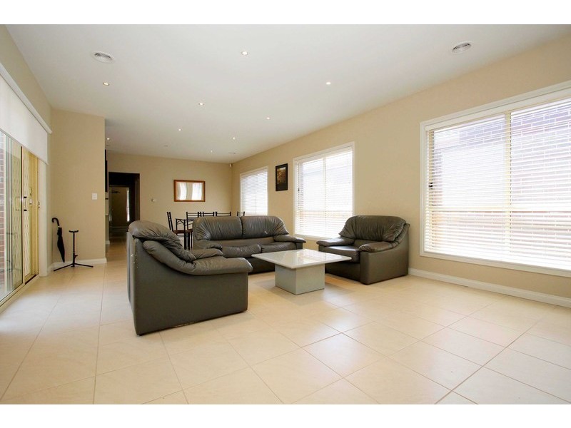 3 Hepburn Court, Taylors Hill VIC 3037