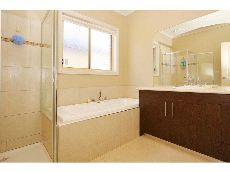 3 Hepburn Court, Taylors Hill VIC 3037
