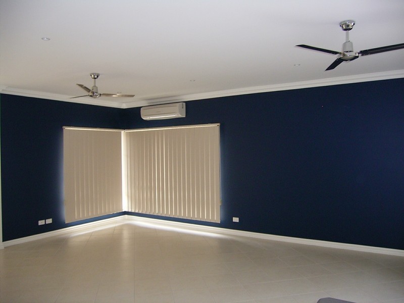 2/60 Blendon Avenue, St Albans VIC 3021