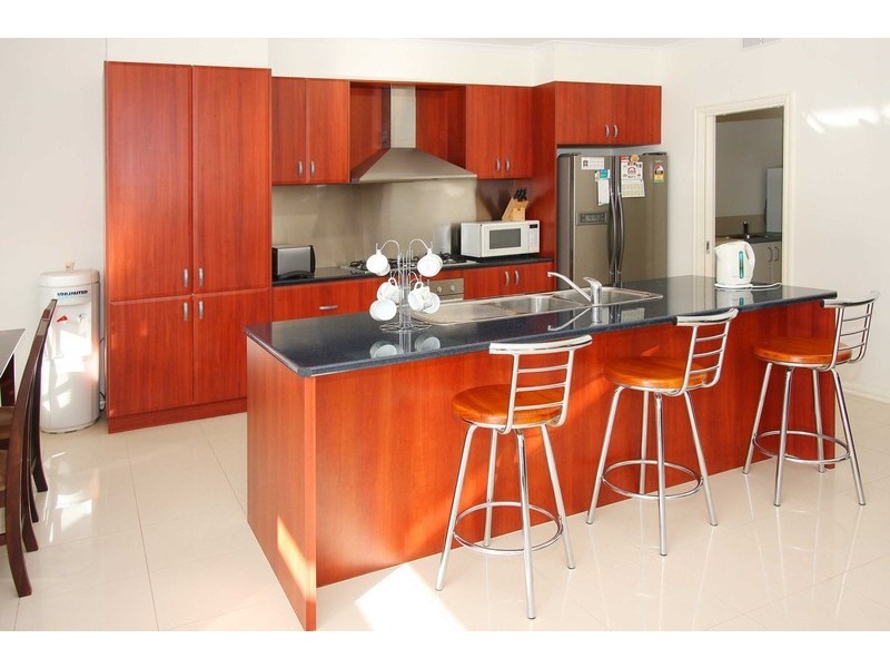 1 Woodburn Avenue, Cairnlea VIC 3023