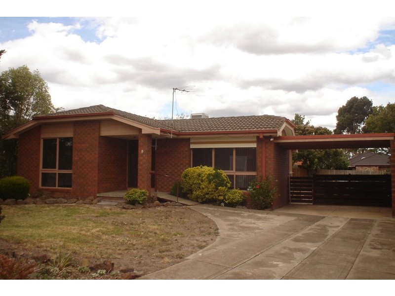 8 Angourie Crescent, Taylors Lakes VIC 3038