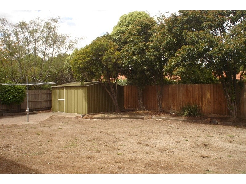 8 Angourie Crescent, Taylors Lakes VIC 3038