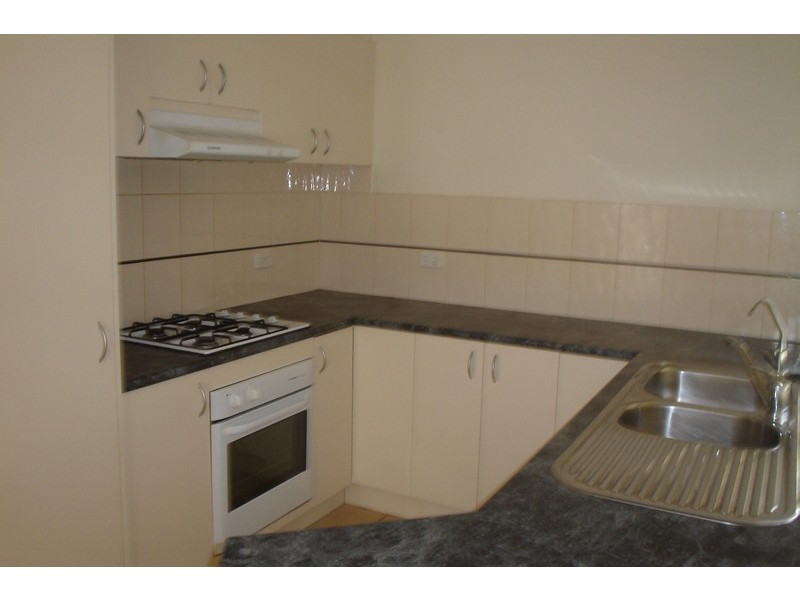 11 Caddick Gardens, Caroline Springs VIC 3023