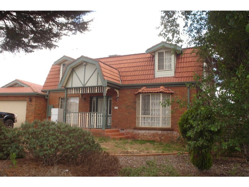 2 Santos Court, Keilor Downs VIC 3038