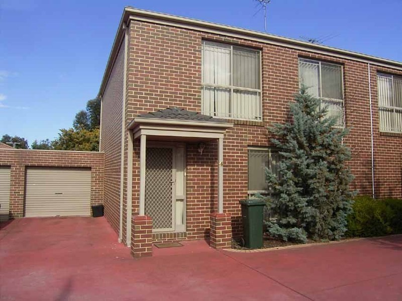 4/48 Trickey Avenue, Sydenham VIC 3037