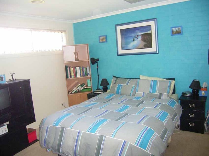 4/48 Trickey Avenue, Sydenham VIC 3037