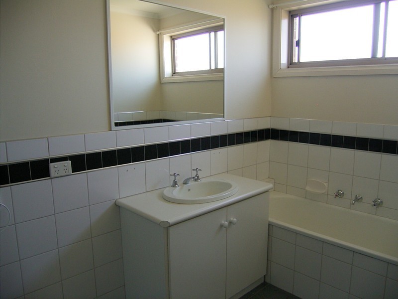 4/48 Trickey Avenue, Sydenham VIC 3037