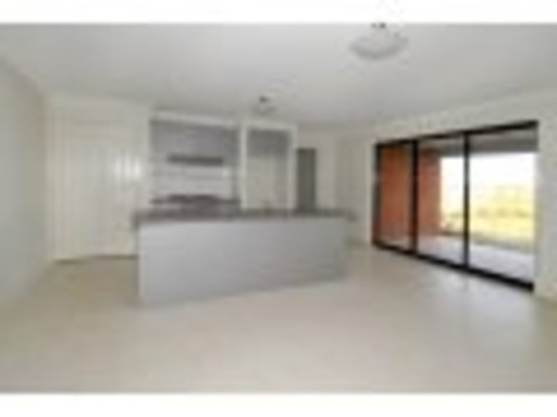 22 Kirabilli Boulevard, Taylors Hill VIC 3037