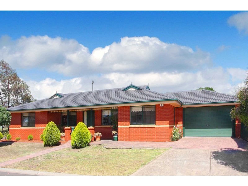 26 Fescue Place, Delahey VIC 3037