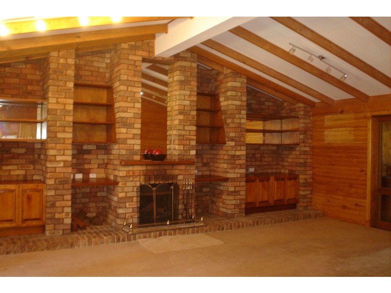 11 Beaumont Court, Sydenham VIC 3037