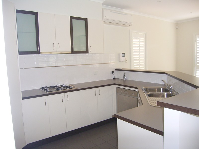 42 Jade Way, Hillside VIC 3037