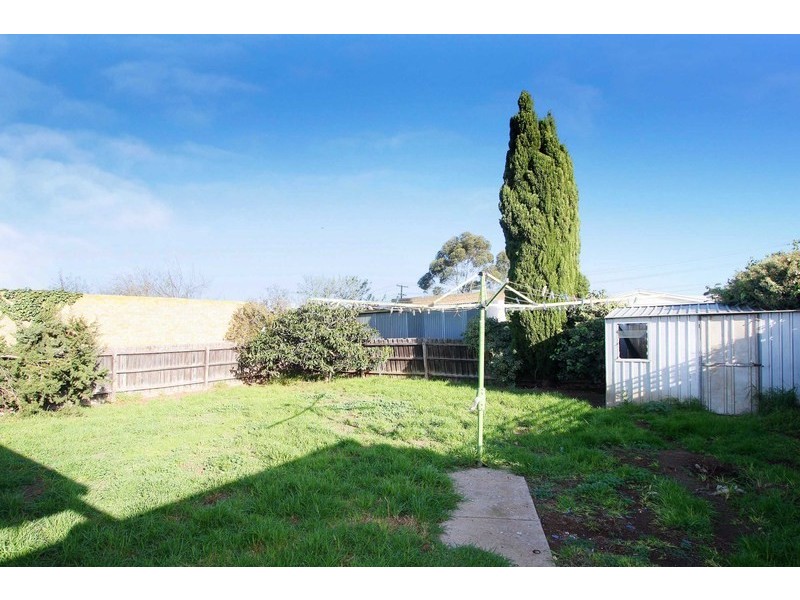 22 Droitwich Crescent, Deer Park VIC 3023