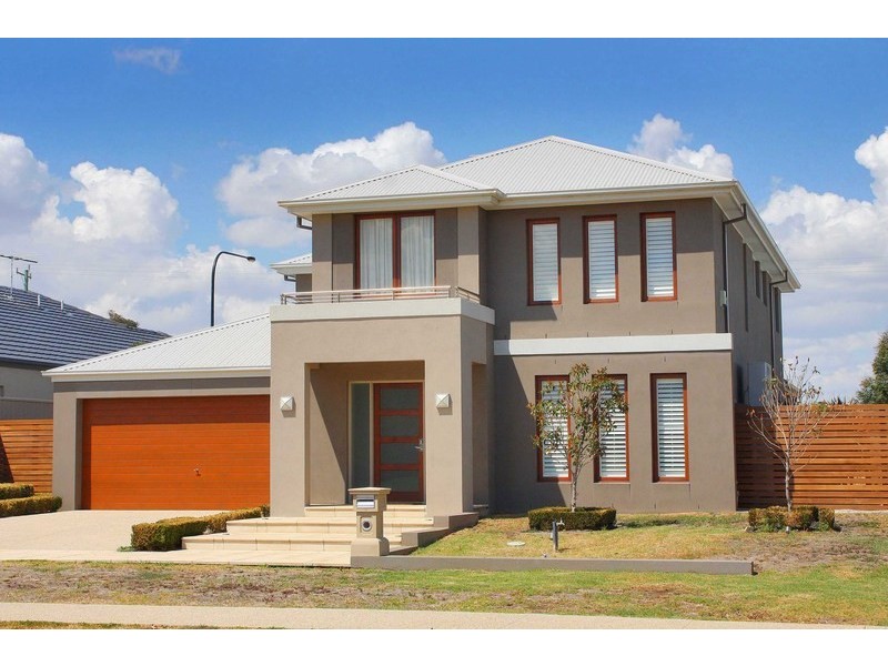 13 Drummond Street, Caroline Springs VIC 3023