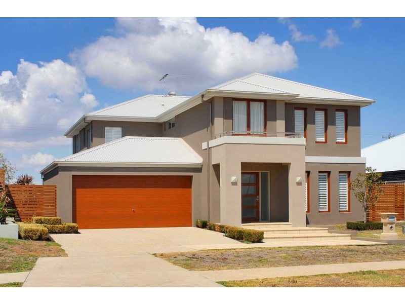 13 Drummond Street, Caroline Springs VIC 3023
