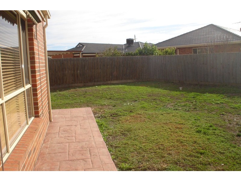 10 Stedman Court, Taylors Lakes VIC 3038