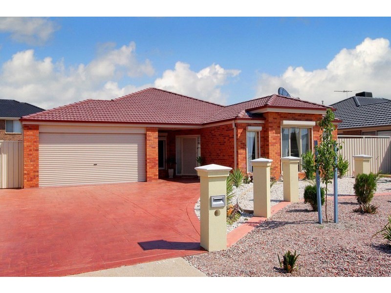 2 Lygon Place, Taylors Hill VIC 3037