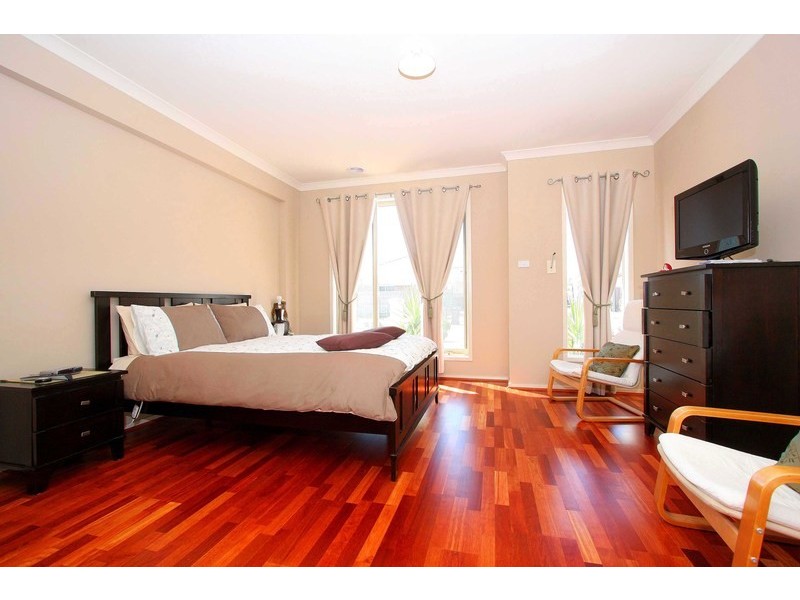 2 Lygon Place, Taylors Hill VIC 3037