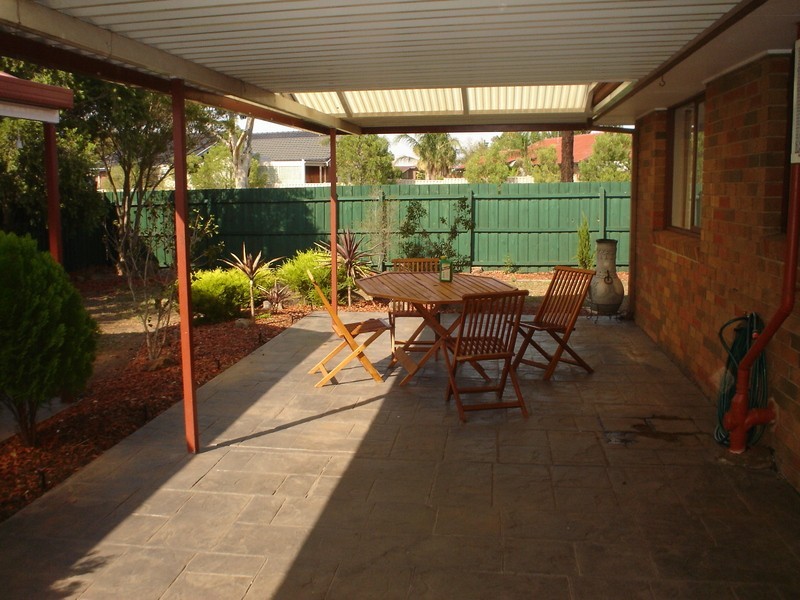 11 Yanchep Court, Taylors Lakes VIC 3038