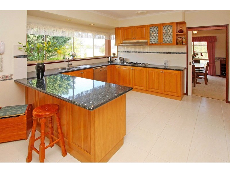 28 Buckingham Street, Sydenham VIC 3037