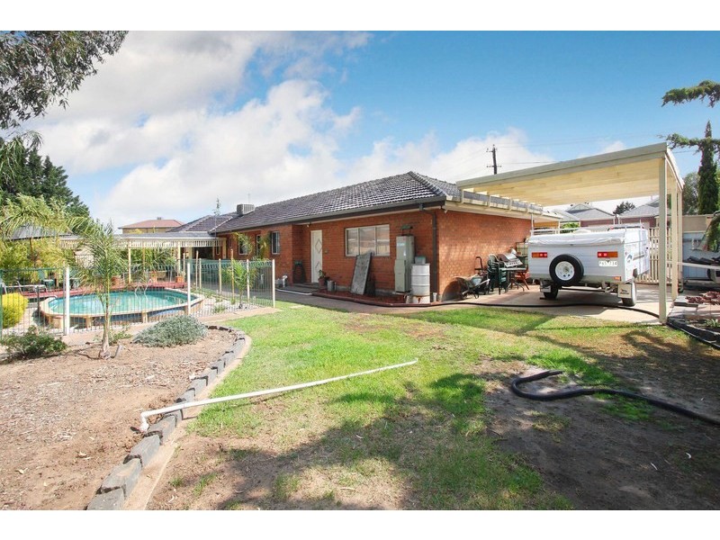 28 Buckingham Street, Sydenham VIC 3037