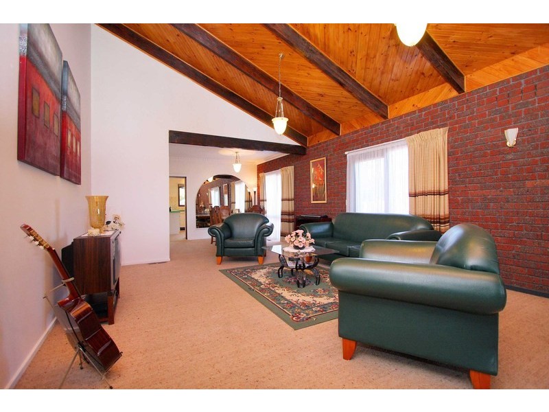 16 Lotis Court, Keilor Downs VIC 3038