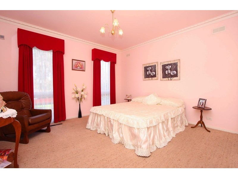 16 Lotis Court, Keilor Downs VIC 3038