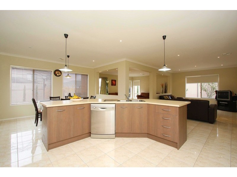 3 The Willows, Hillside VIC 3037