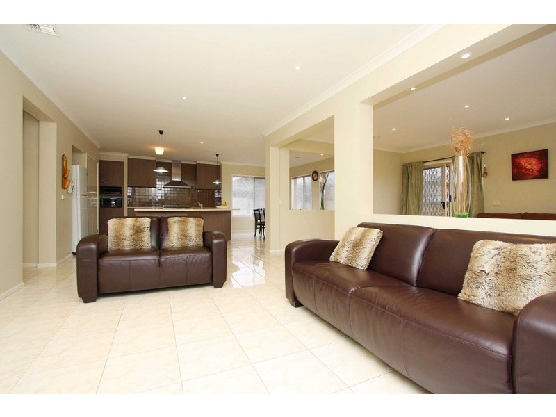 3 The Willows, Hillside VIC 3037