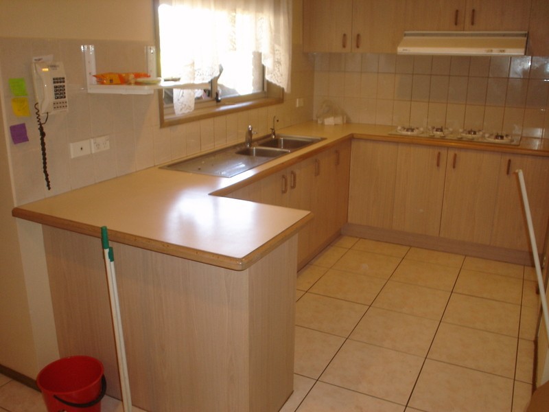 11 Dundee Way, Sydenham VIC 3037