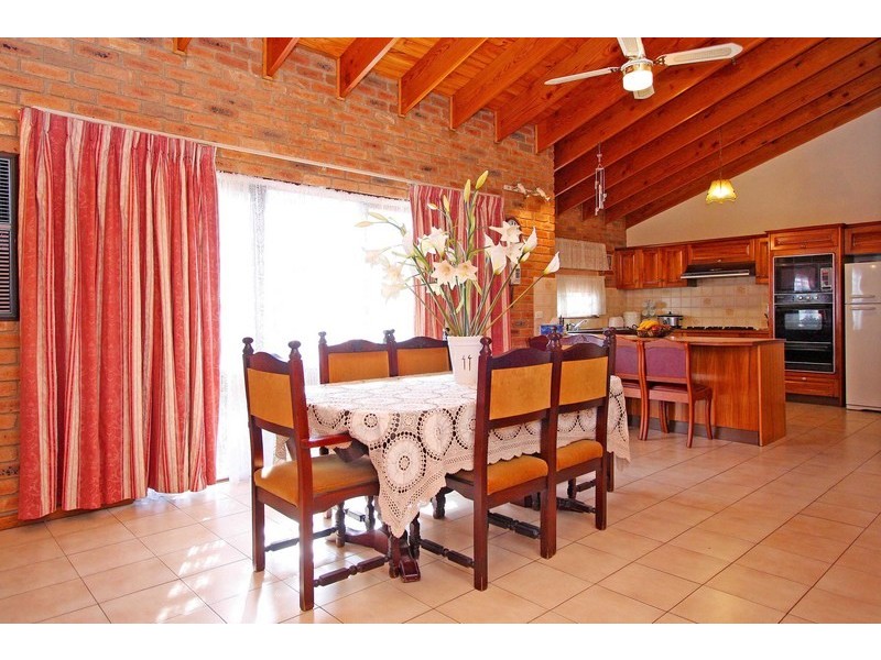 3 Buna Way, Keilor Downs VIC 3038