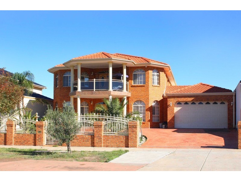 51 Watervale Boulevard, Taylors Hill VIC 3037
