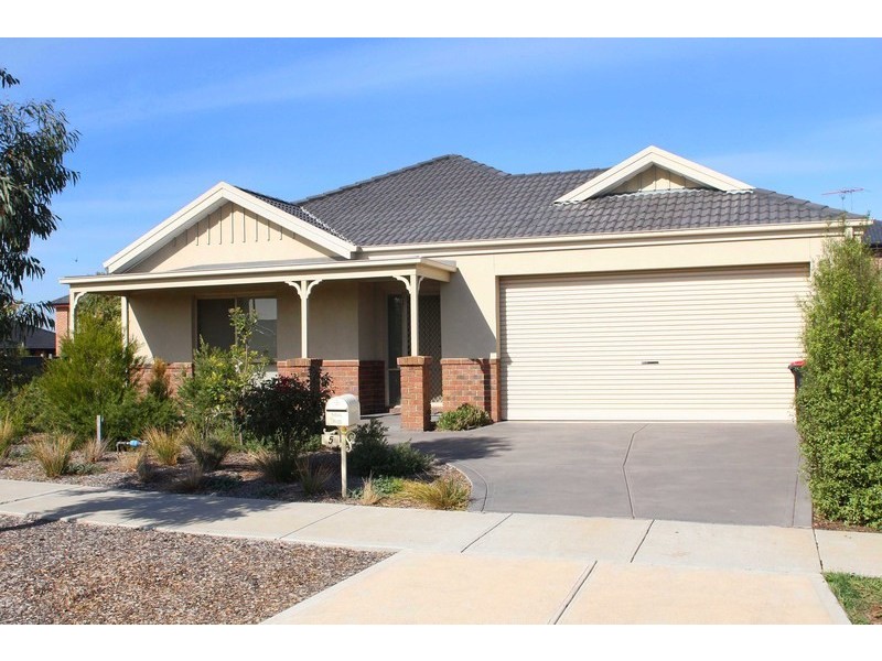 5 Dobell Crescent, Caroline Springs VIC 3023